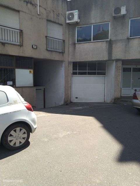 Garagem individual em Braga, junto ao centro histórico, próximo da Sé - Grande imagem: 2/6