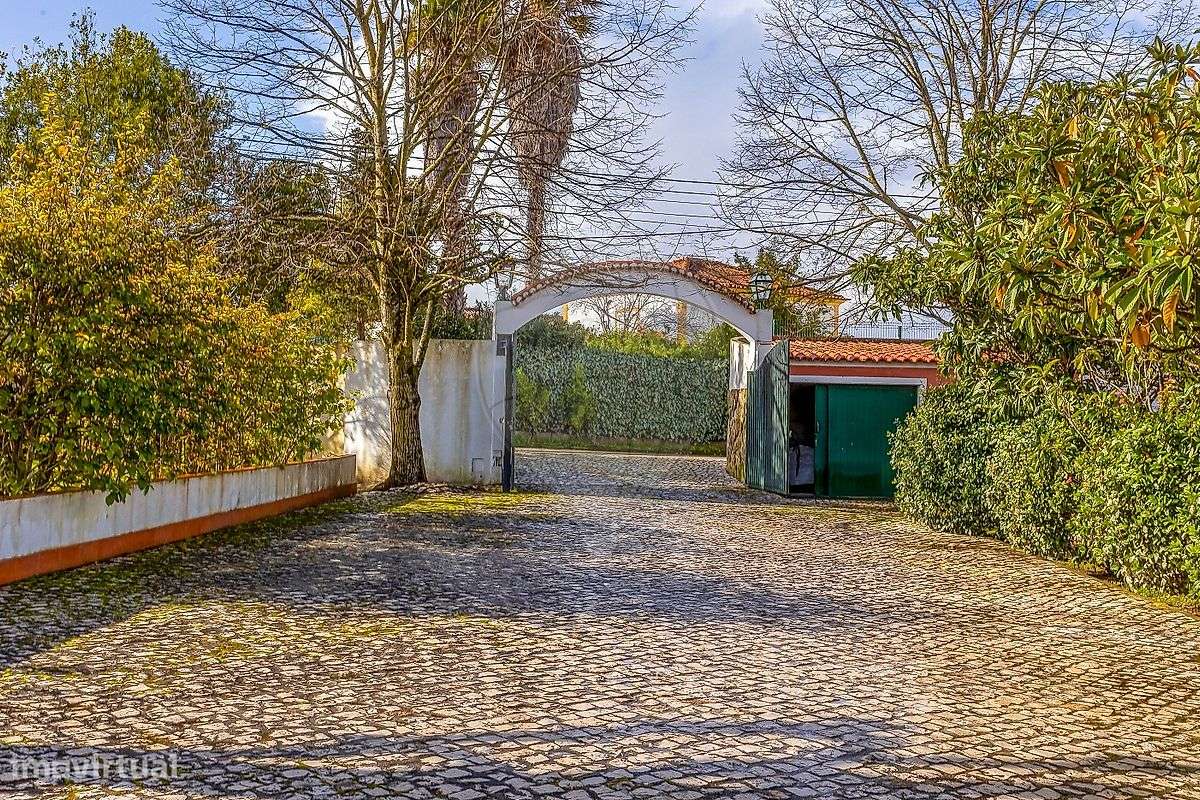 Moradia T4 para venda-13