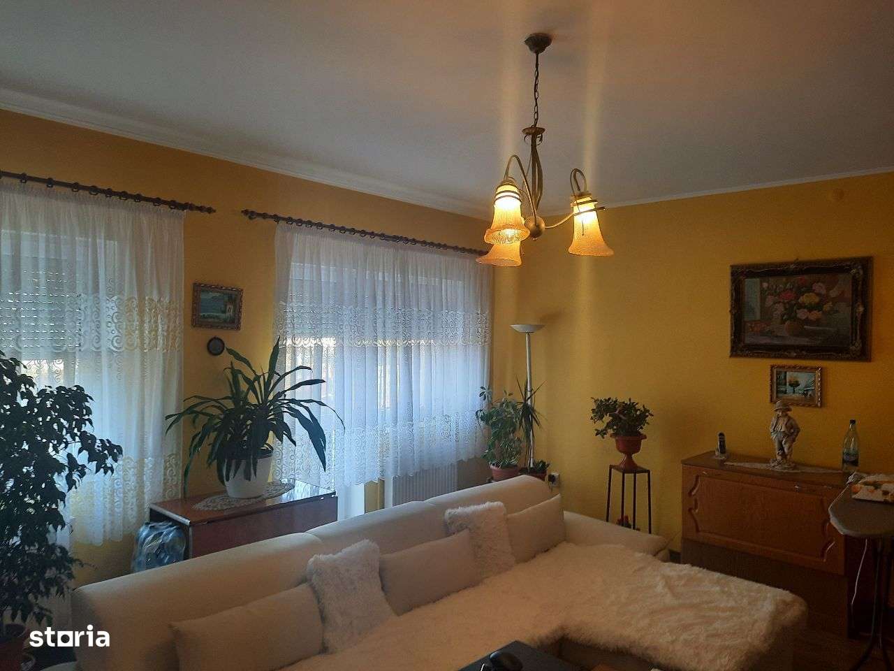 Vand casa cu etaj Titulescu-Satu Mare - Imagine principală: 4/7