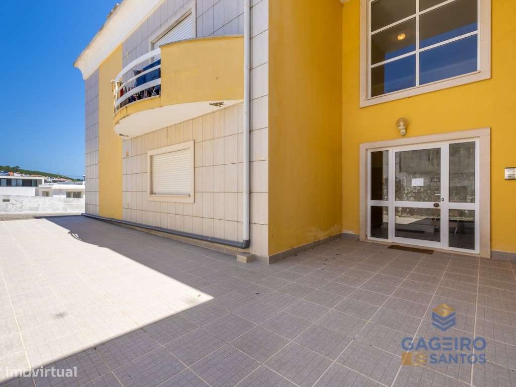 Apartamento T1 com garagem fechada a 950 metros da praia de Salir d...-19