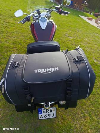 Triumph Thunderbird - 9