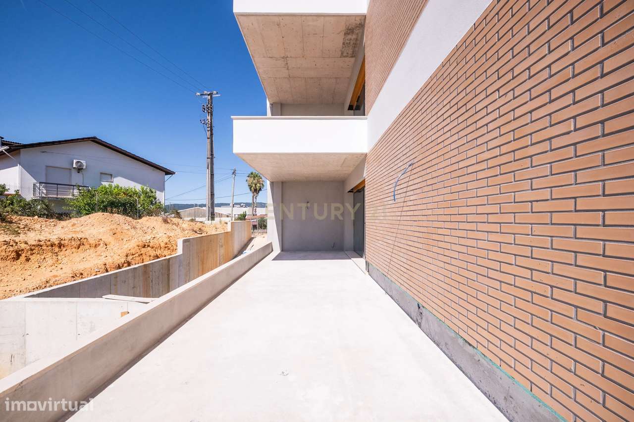 T1 em Construção em Coimbra com Garagem e Terraço-9