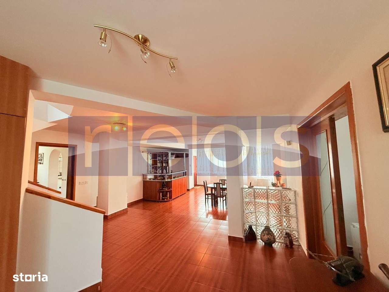 VANZARE VILA LA CHEIE | 280 MP | 1080 MP TEREN | 7 CAMERE | FUNDENI | - Imagine principală: 2/16