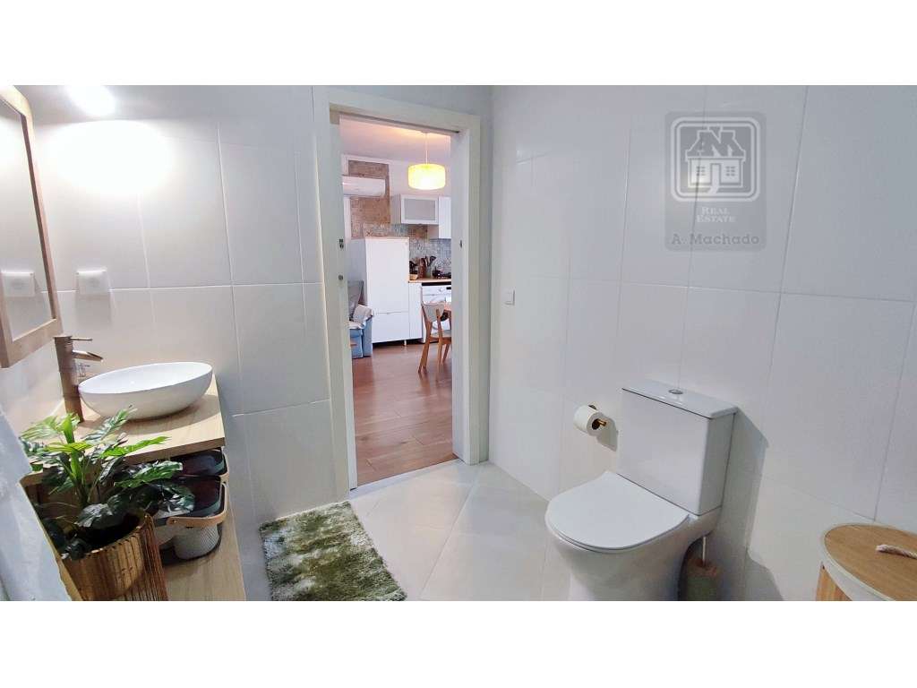 VENDA de MORADIA - VIVENDA com alojamento local e piscina - Fenais ...-48