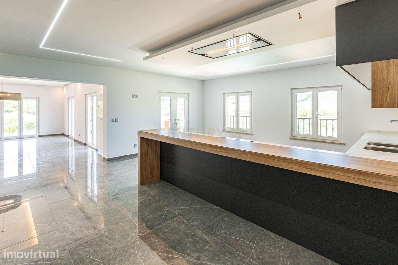 Moradia T6 de Luxo - 924 m² - Piscina -  São Pedro da Cadeira - Nova-15