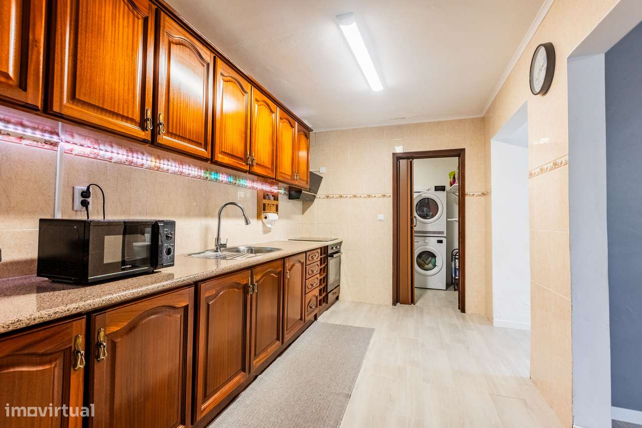 Moradia T4 - São Roque - Grande imagem: 4/19