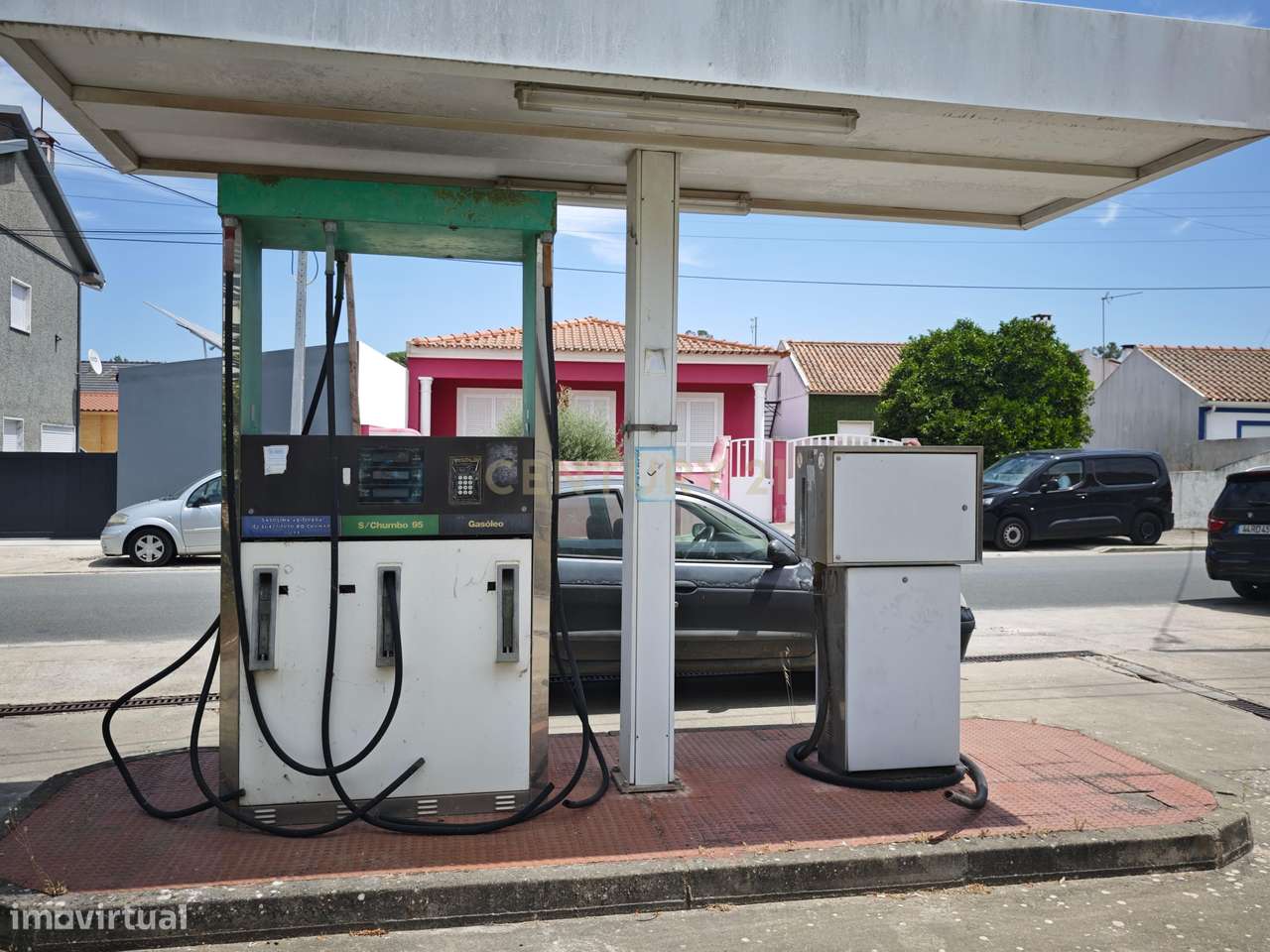 Armazém Multifuncional com Bomba de Combustível - Grande imagem: 5/8