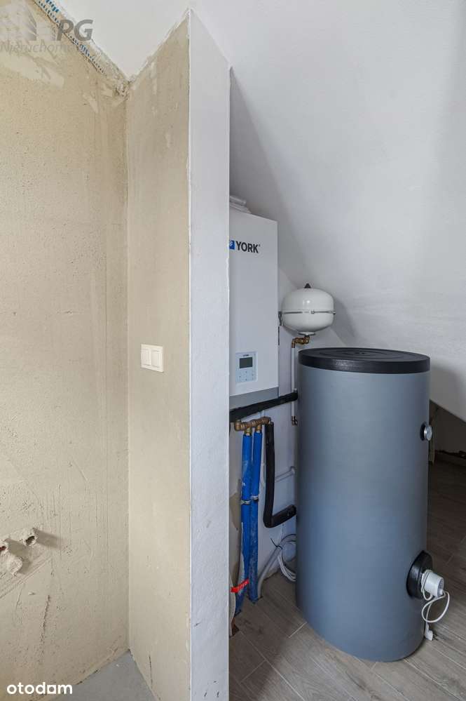 Bez prowizji, dwupoziomowe mieszkanie z 2 miejscami postojowymi-5