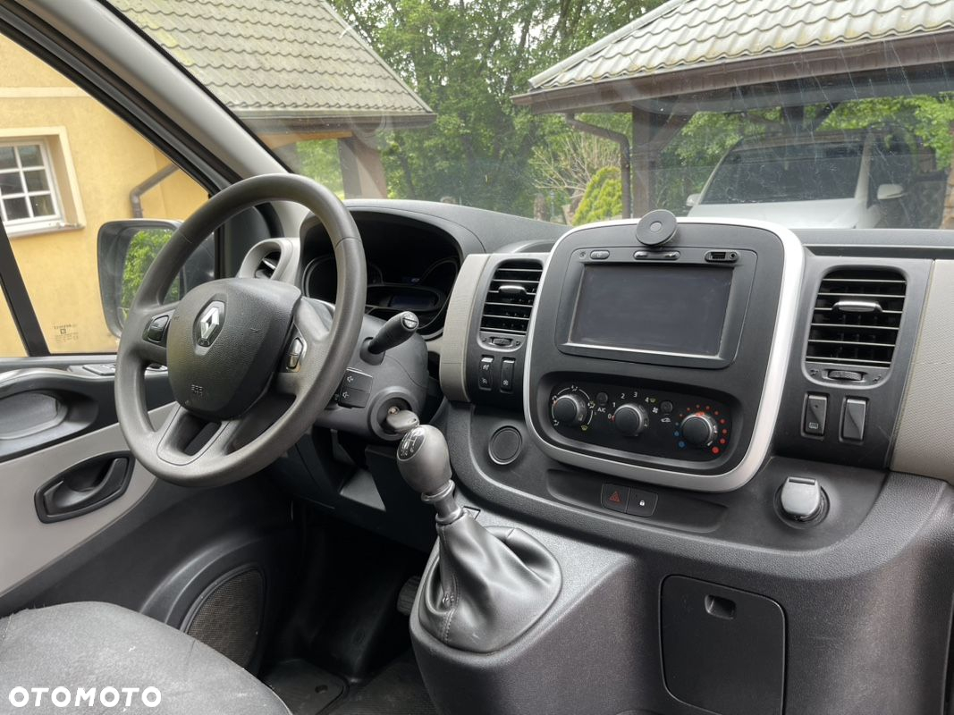 Renault Trafic - 18