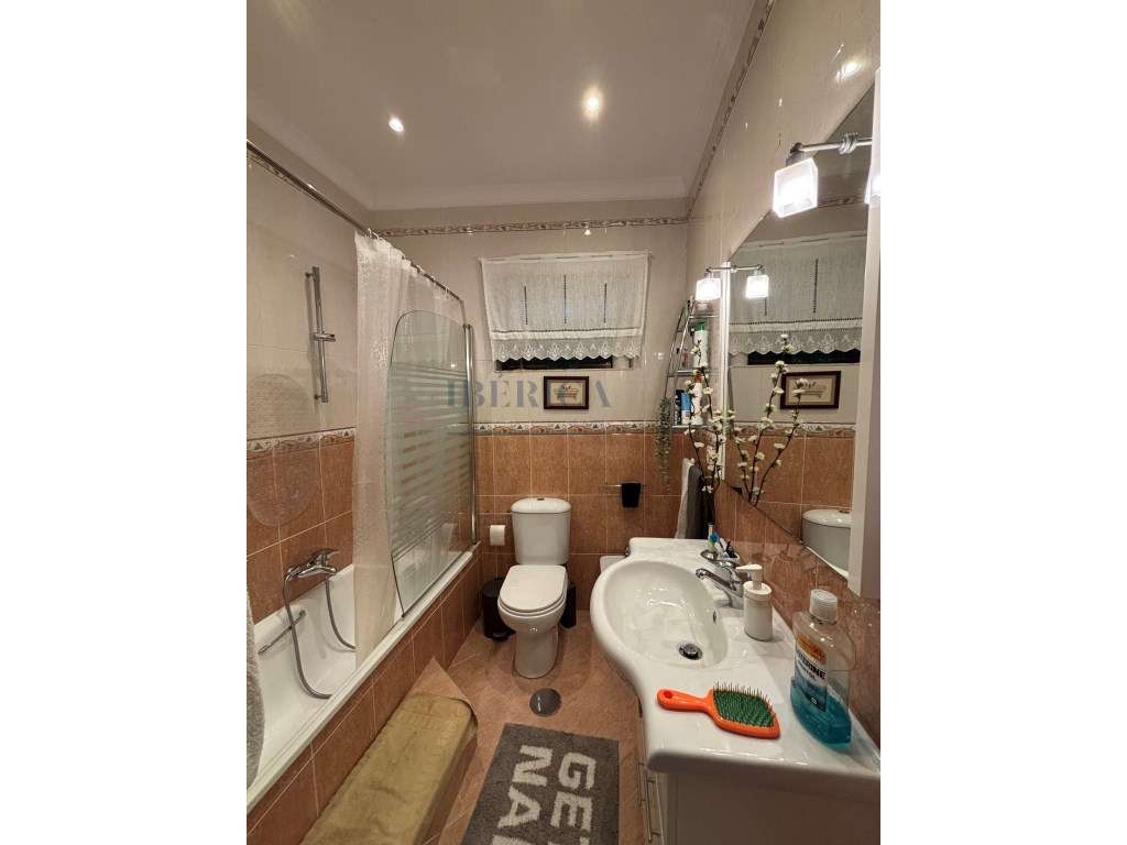 Moradia térrea Valbom individual Renovada-16