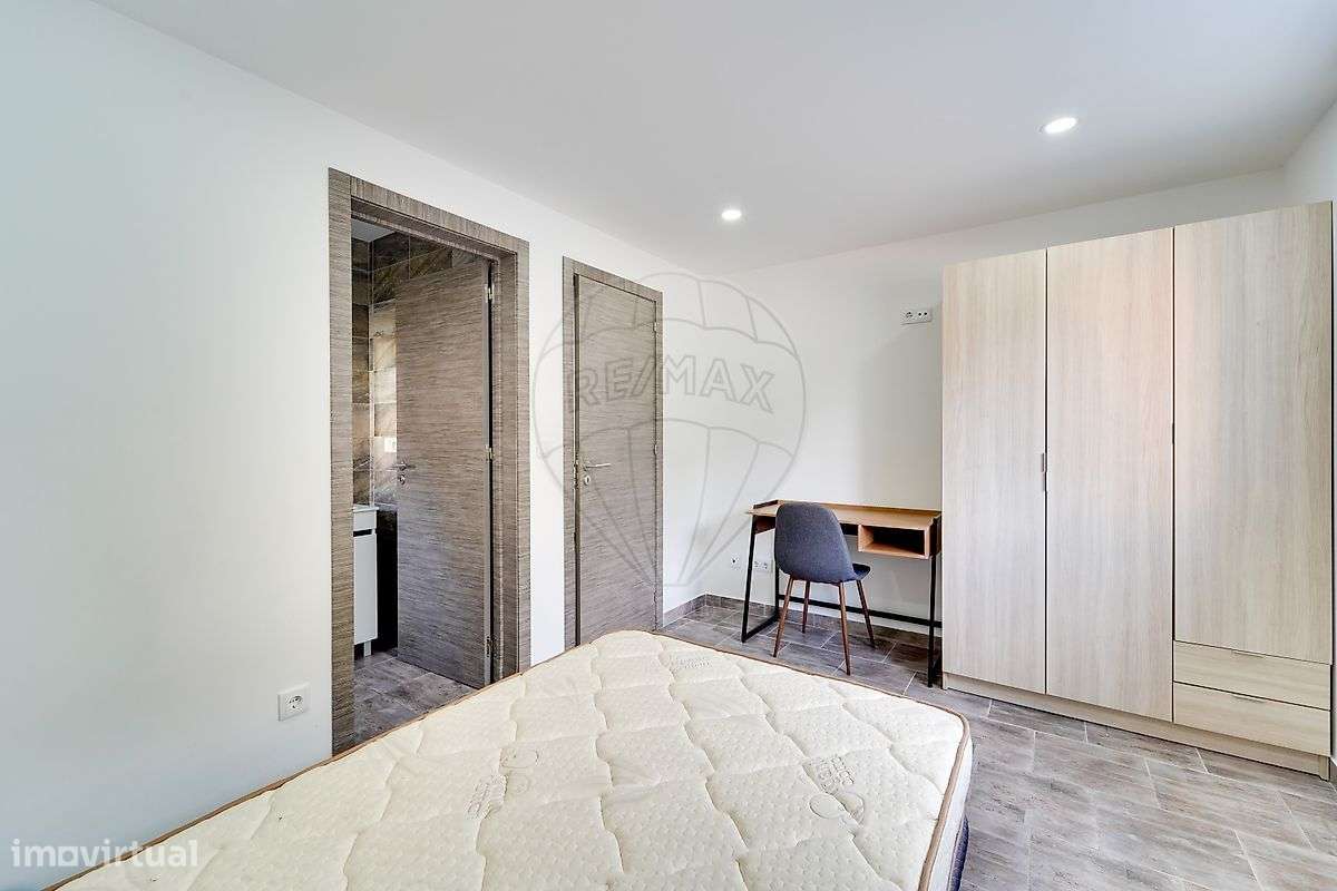 Moradia de investimento T 12 para venda na Quinta da Conraria-10