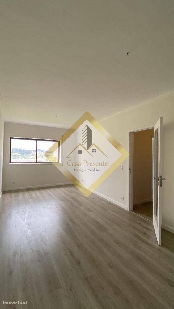 Apartamento T1 mais 1 Totalmente Renovado - Oliveira do Douro