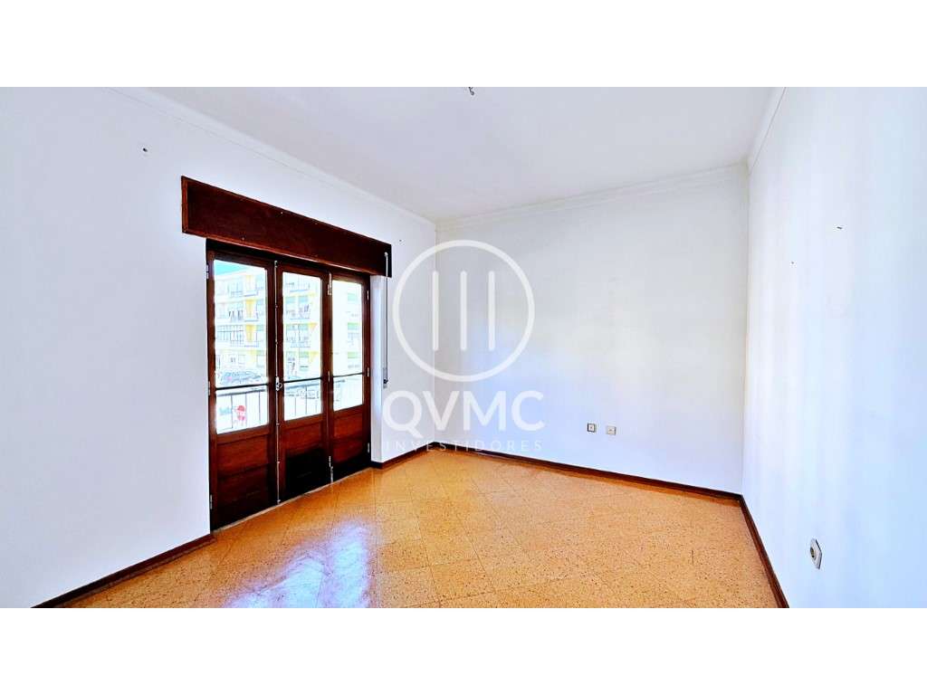 Apartamento T3 na Moita com varandas - 1º andar-19