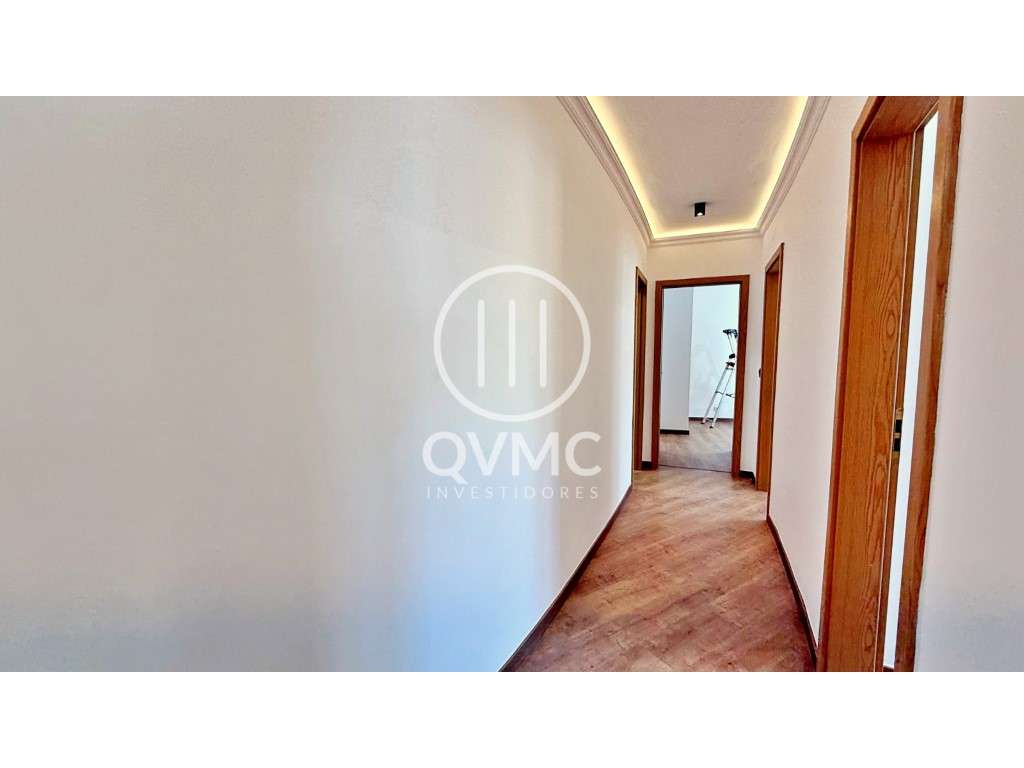 Apartamento T3 renovado em Carnaxide - Oeiras-17