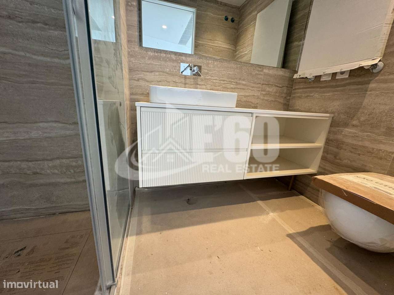 T2  FELIX DA MARINHA ULTIMO PISO A 200M DO MAR - Grande imagem: 4/20