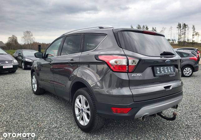 Ford Kuga - 27