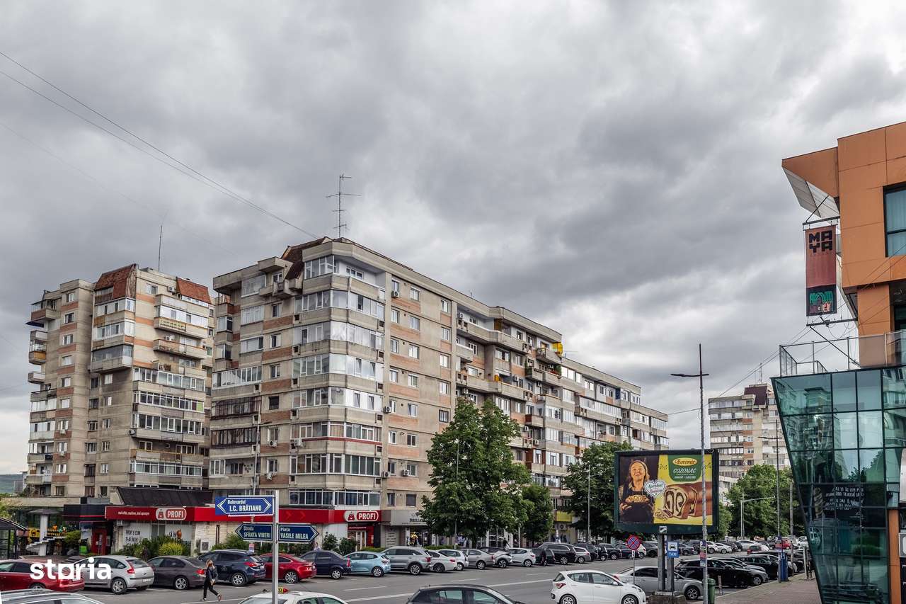 Apartament de vanzare 3 camere - Ultracentral-0