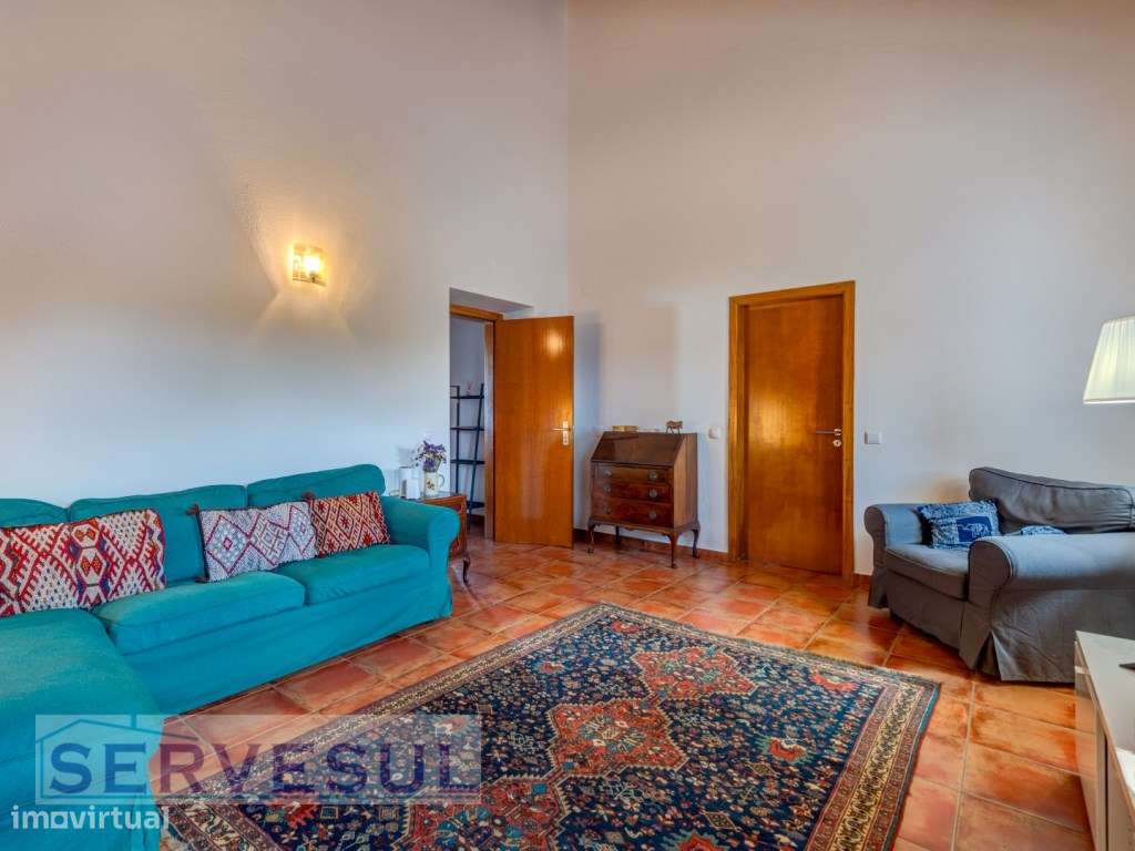 Luxuosa Moradia de luxo de 2 andares composta por 4 quartos, com um...-13