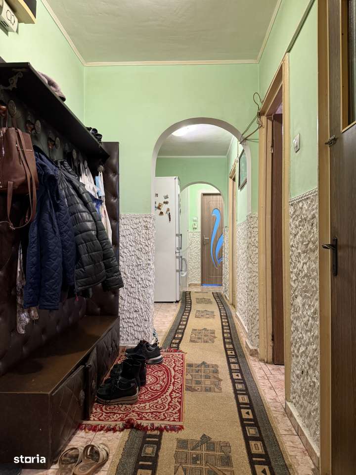 3 camere DECOMANDAT | 1981 | 7 min metrou | 74 mp |  DE RENOVAT-12