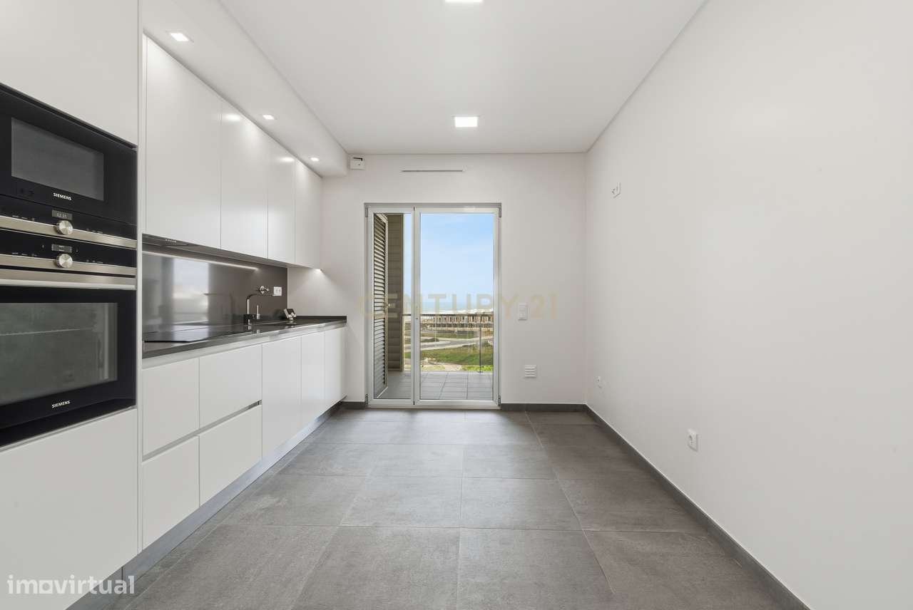 Apartamento T3, novo, com vista de mar, localizado em Santa Cruz. - Grande imagem: 4/38