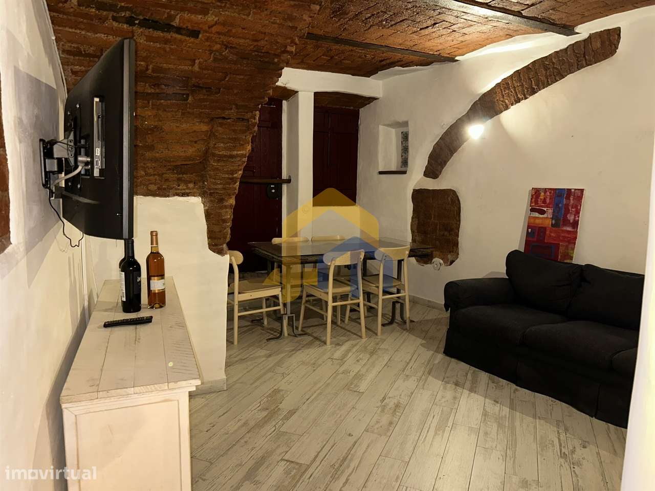 🏡 Moradia Térrea em Banda T2 no Centro de Estremoz-35