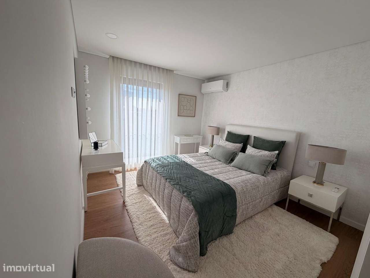 Apartamento T2 Duplex Mobilado na Av. Dr. Lourenço Peixinho-19