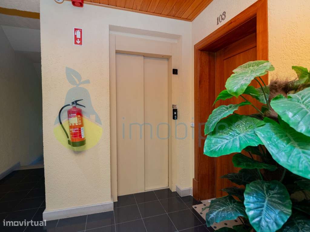Excelente apartamento T2 localizado sobre o Rio Arade na Boca do Ri...-23