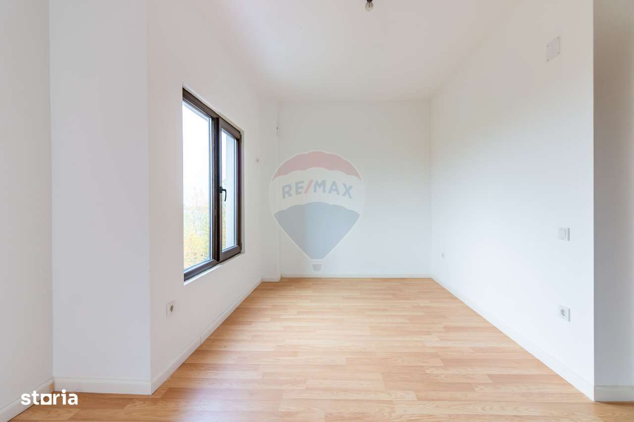 Casă / Vilă cu 5 camere de vânzare Tunari, Dimieni-7