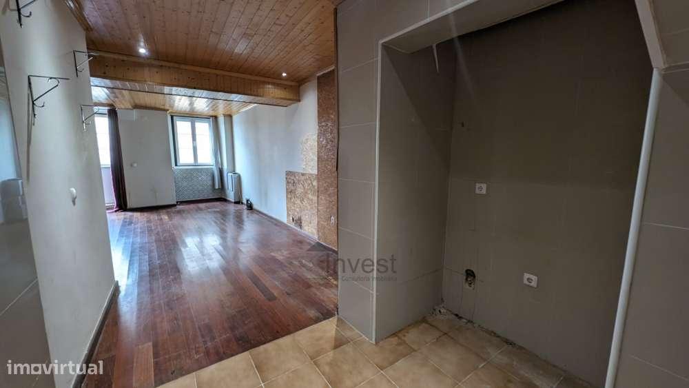 T0 junto à Av. da Liberdade –  Ótima oportunidade de investimento no c-14