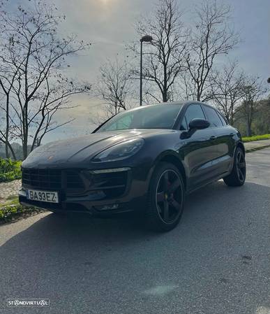 Porsche Macan GTS - 3