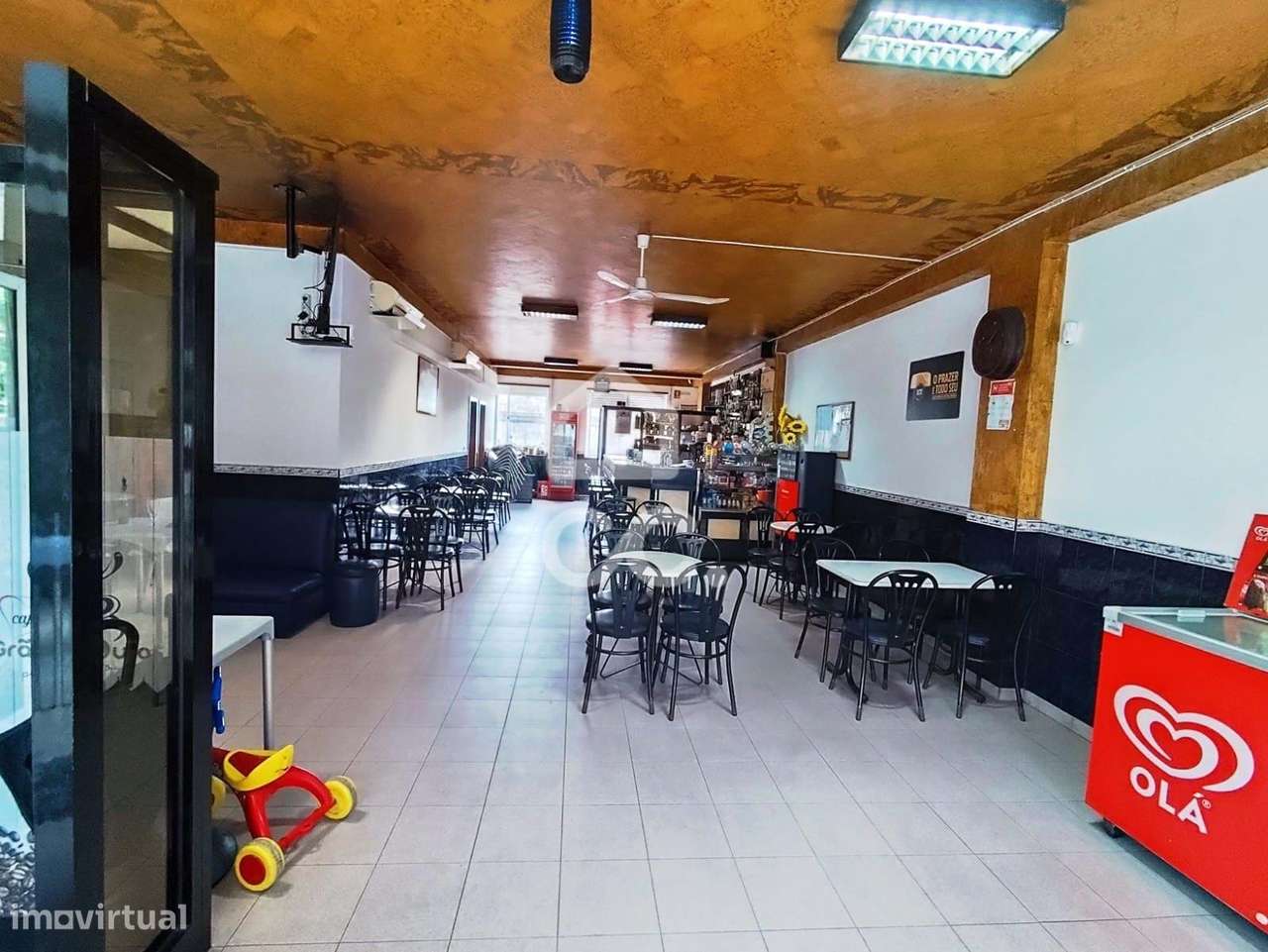 Trespasse de Café em S. Tirso - Grande imagem: 5/10