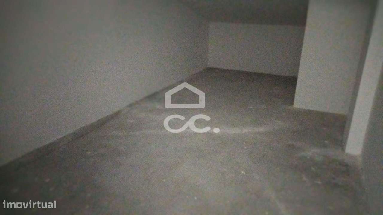 Apartamento tipo T-2 no centro da Vila de Pataias.-14