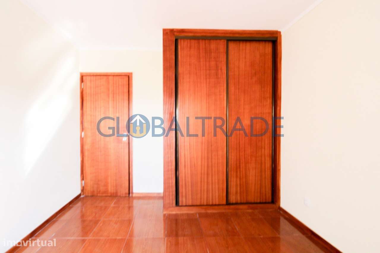 Apartamento T3 com Garagem Box em Vila D'Este-20