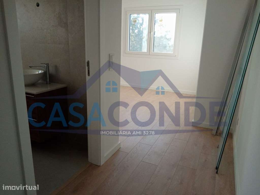 Moradia Isolada Duplex C/Piscina-22