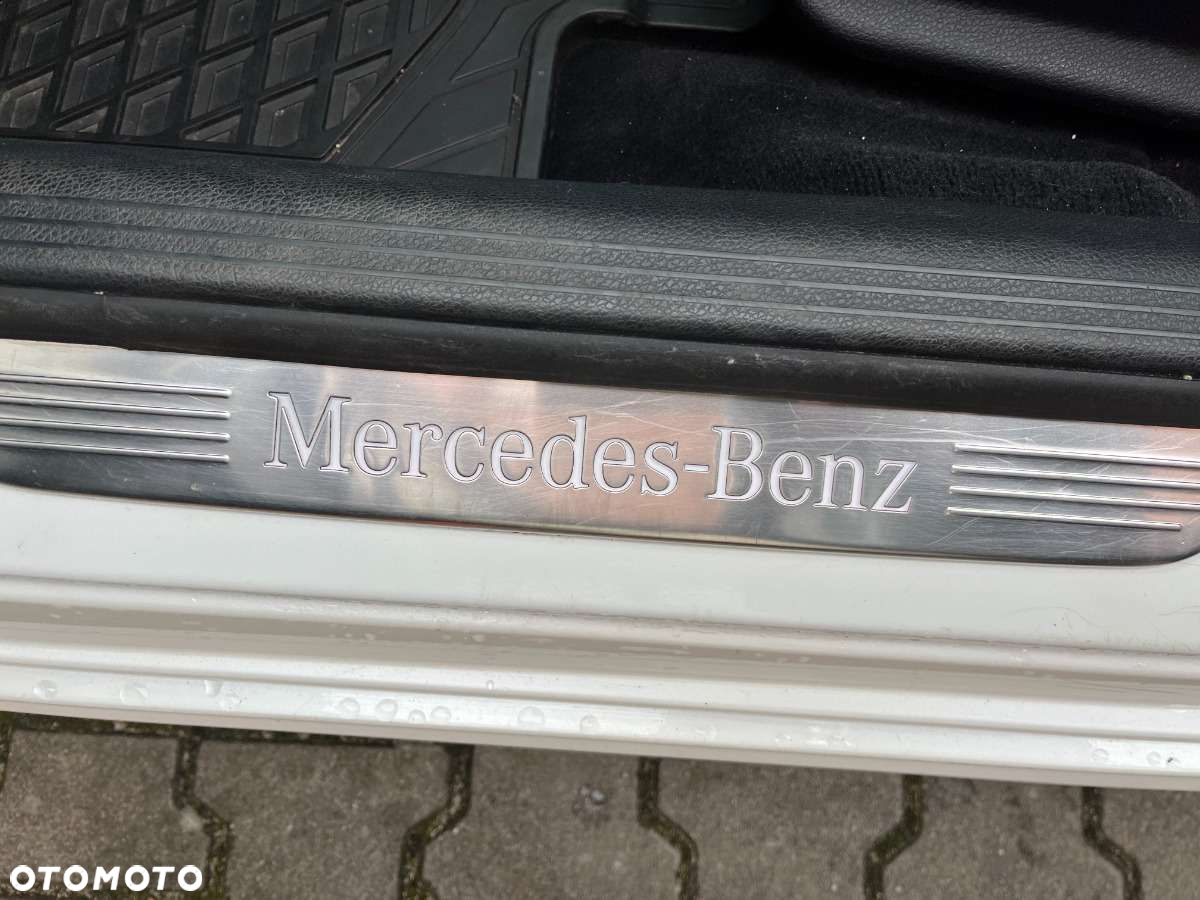 Mercedes-Benz Klasa C 250 (BlueTEC) d T 7G-TRONIC AMG Line - 23