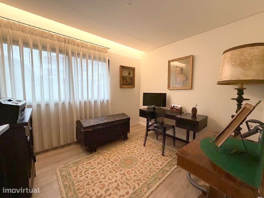 Moradia T4+1 moderna à venda em Picheleiros, Azeitão-19