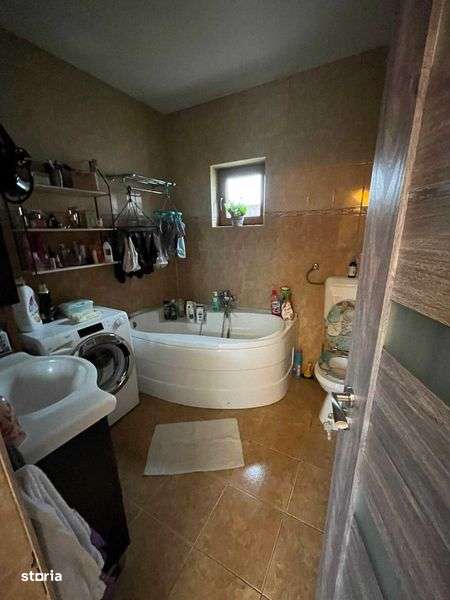 Vand casa cu etaj in Cristesti, 5 camere, teren 3000 m2 - Imagine principală: 4/8