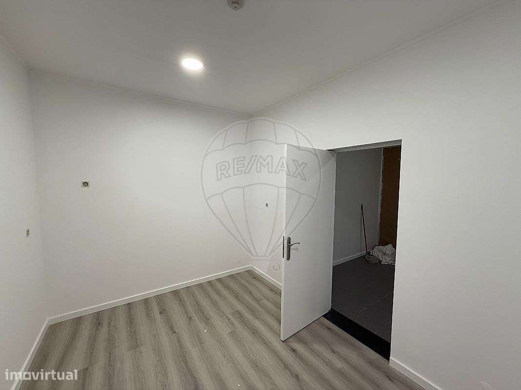 Loja  para arrendamento - Grande imagem: 3/6