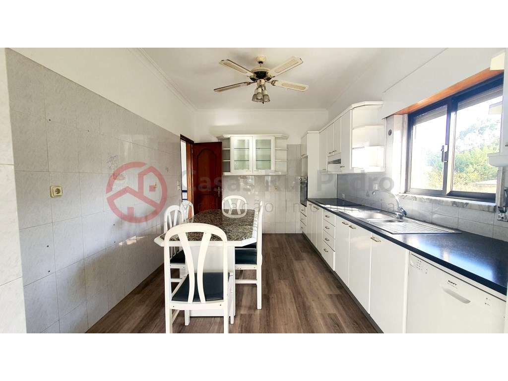 Rés-do-Chão de Moradia, T3 com logradouro, na Amora - Grande imagem: 2/27