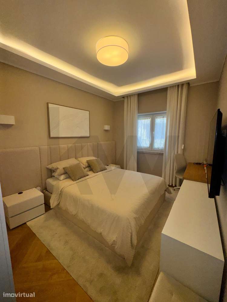 Linda a Velha - 1º Andar Remodelado, Mobilado e com Financiamento Gara - Grande imagem: 3/23