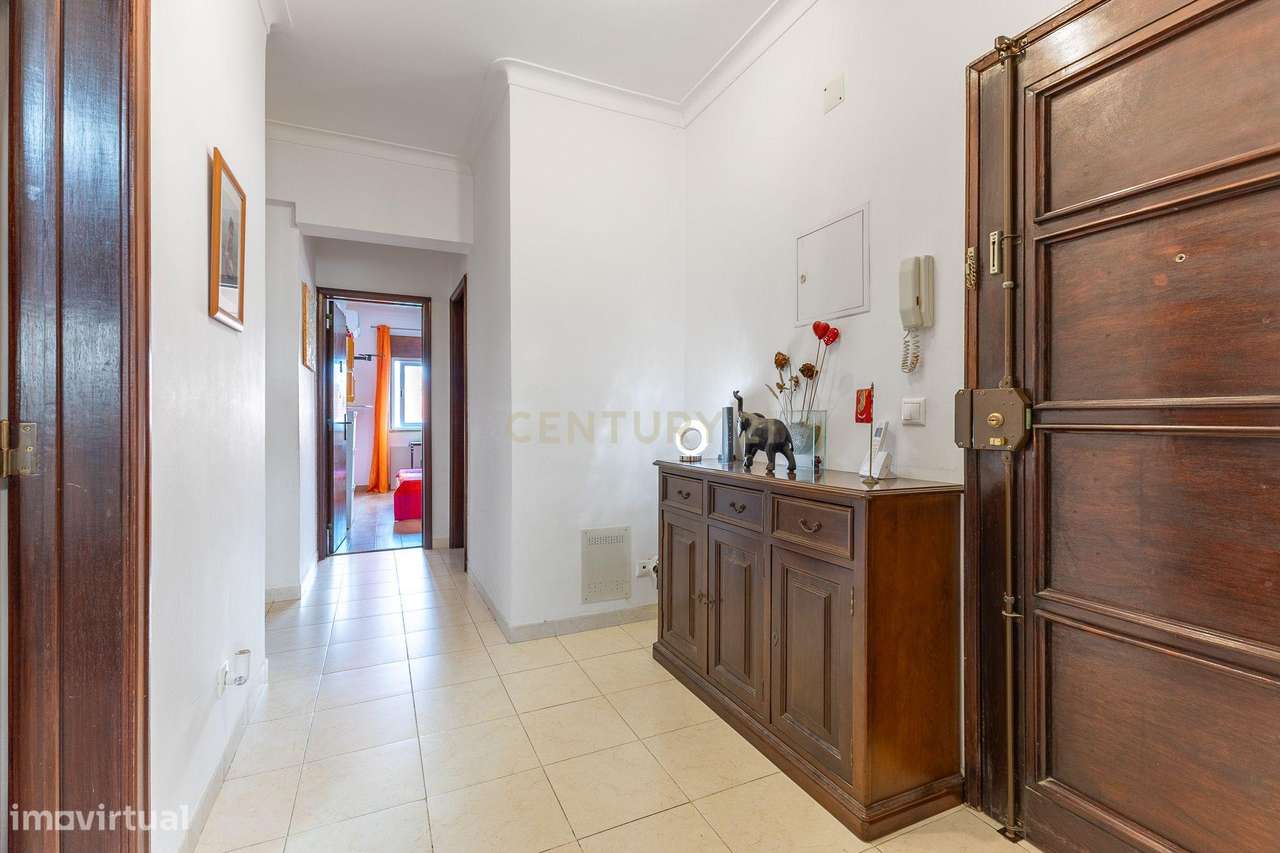 Apartamento T3 em Amora, Seixal-12