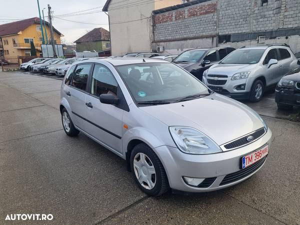 Ford Fiesta - 20