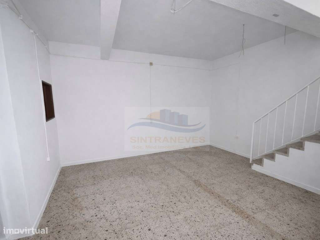 Espaço comercial versátil com 101 m² | Águas Livres - Grande imagem: 2/19