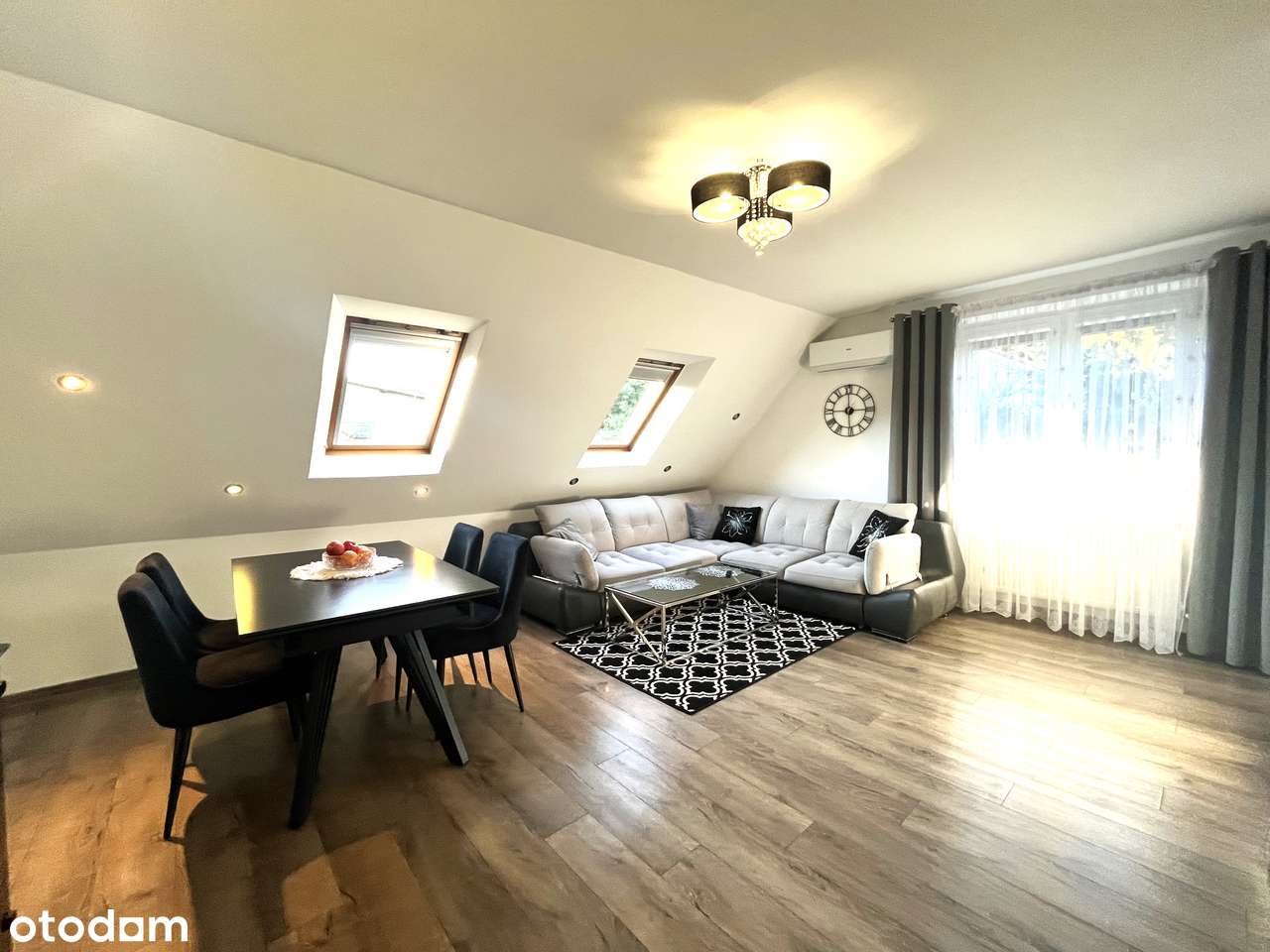 Na sprzedaż komfortowy dom w centrum Trzebnicy–gotowy do zamieszkania - Pełny obrazek: 4/16