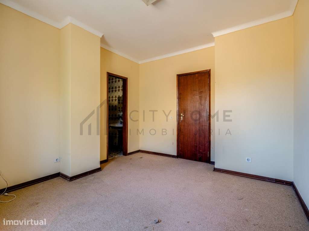 Moradia T4 isolada com terreno de grande dimensão entre Portimão e ...-29