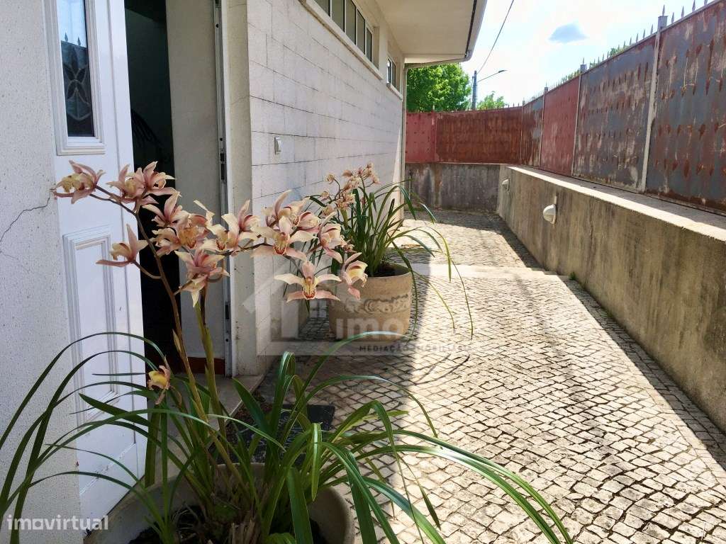 Moradia T6 pronta a habitar com piscina em Lousã-6