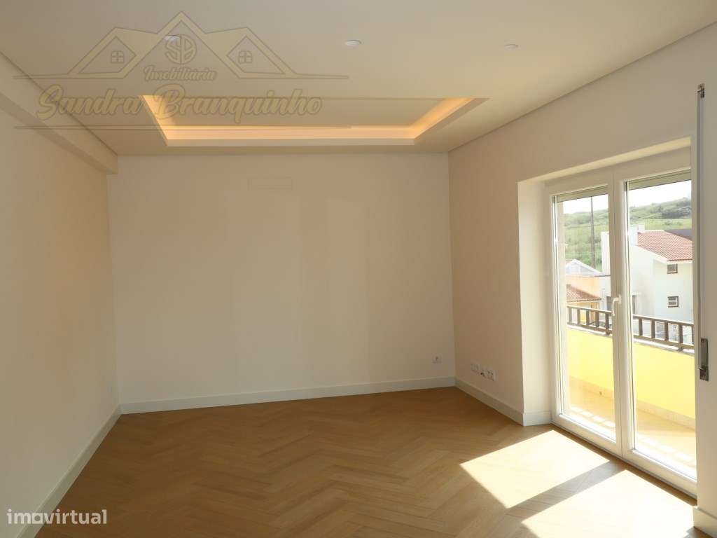 Apartamento RENOVADO(novo) com vista mar-9