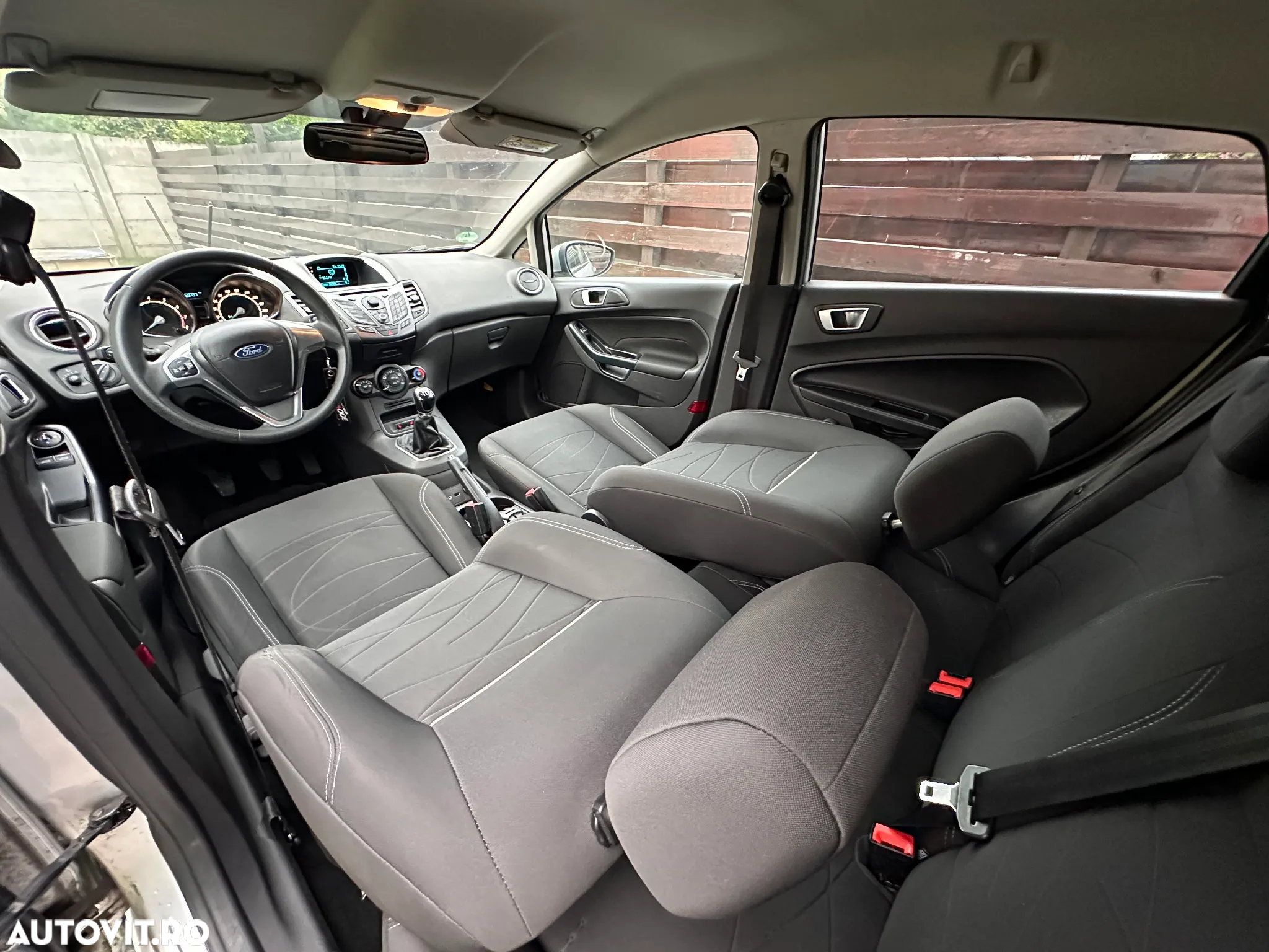 Ford Fiesta 1.0 SYNC Edition - 16