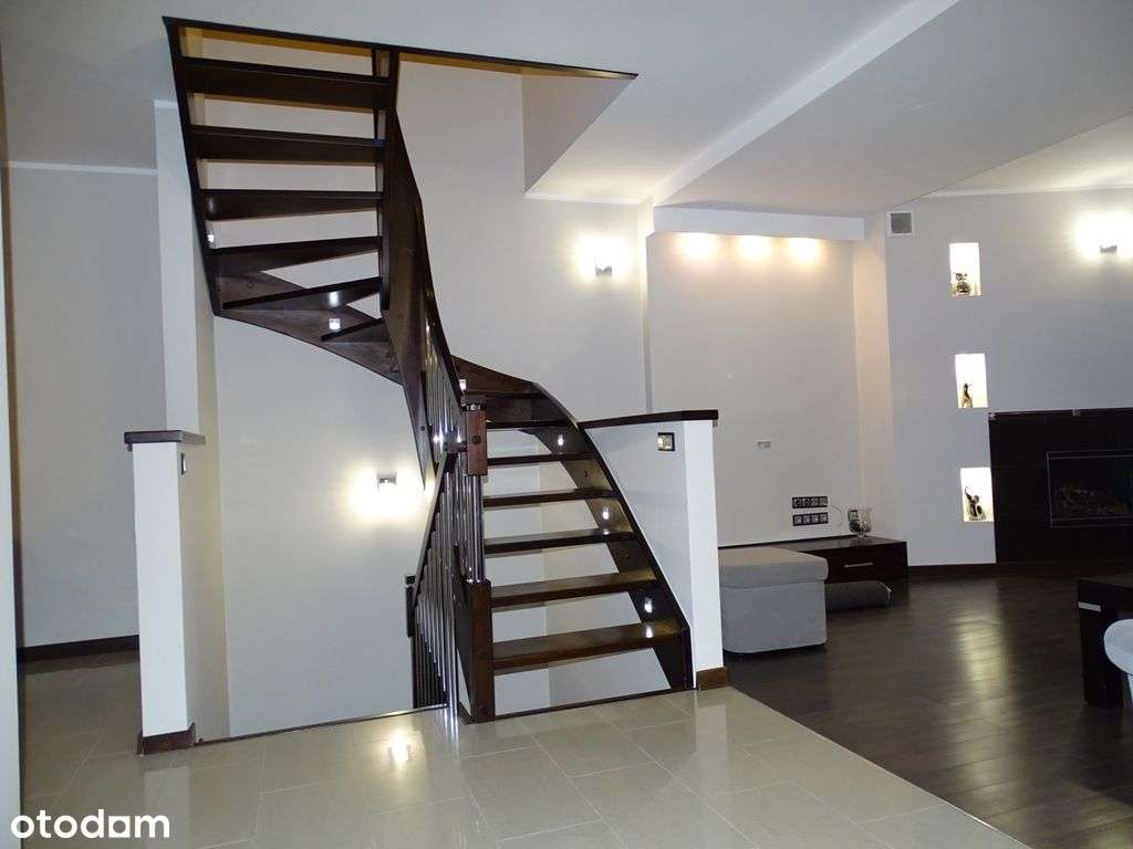 Nowa cena-Piękny dom bliźniak z wyposażeniem-1