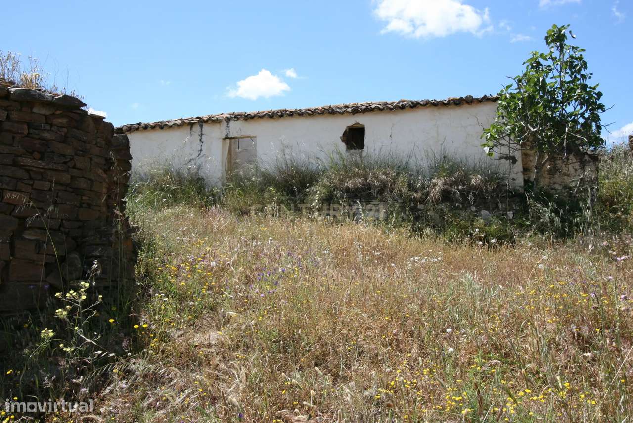 Terreno de 2.3 HA com casa antiga de 127 m2 para reconstrução, S.B. Me - Grande imagem: 5/20